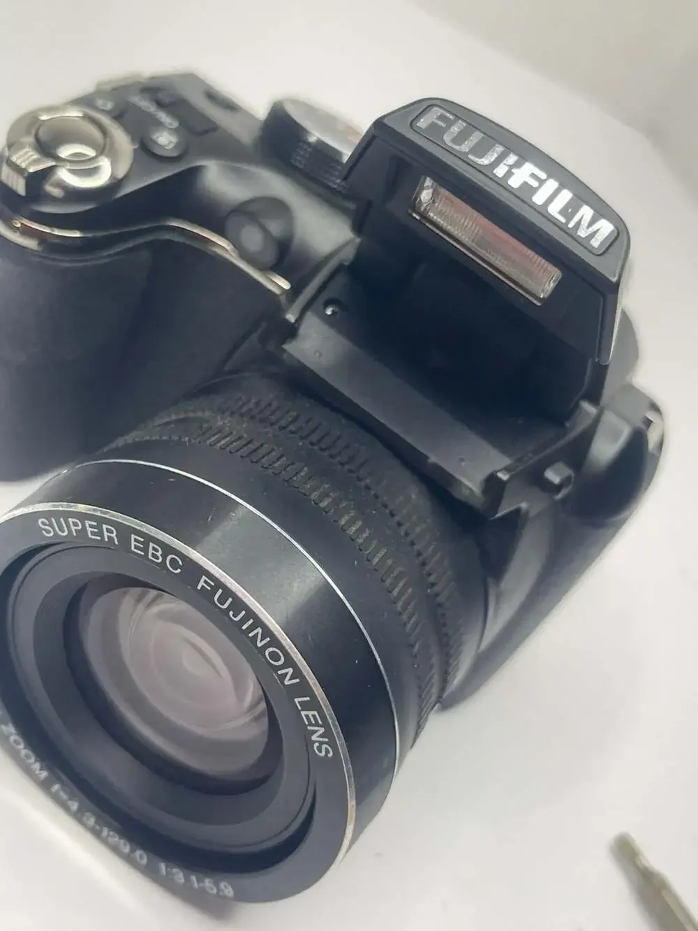Fujifilm FinePix S4300 14MP Digital Camera with 30x Optical Zoom